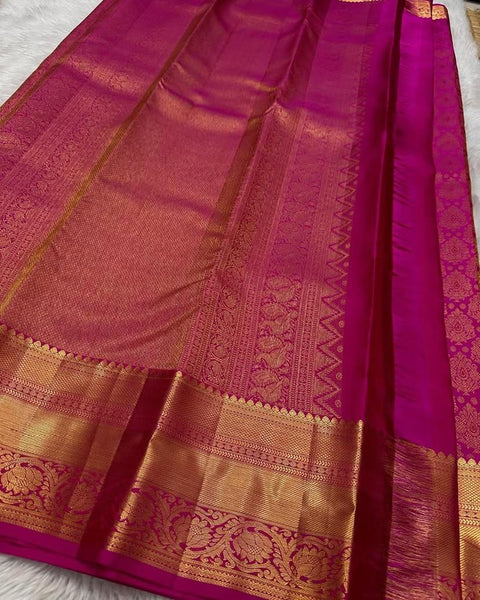 VastraLakshmi Deserving Dark Pink Soft Silk Saree With Sophisticated Blouse Piece