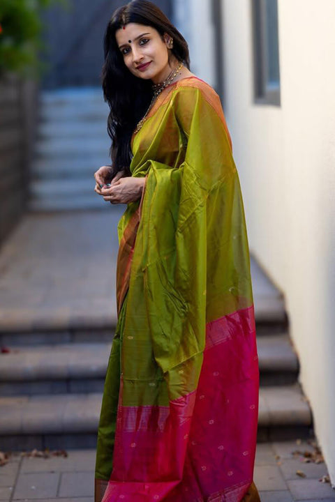 VastraLakshmi Sizzling Green Soft Silk Saree With Glowing Blouse Piece