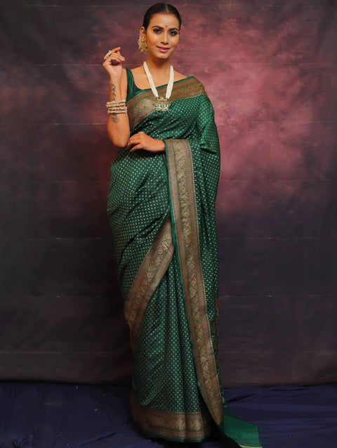 VastraLakshmi Radiant Dark Green Soft Silk Saree With Exquisite Blouse Piece