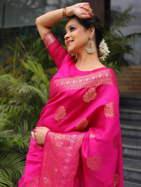 VastraLakshmi Outstanding Dark Pink Soft Silk Saree With Demanding Blouse Piece