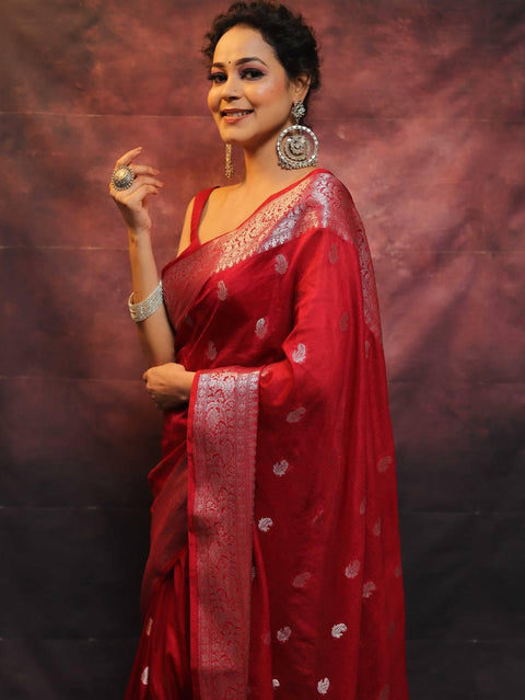 VastraLakshmi Appealing Red Soft Silk Saree With Blooming Blouse Piece