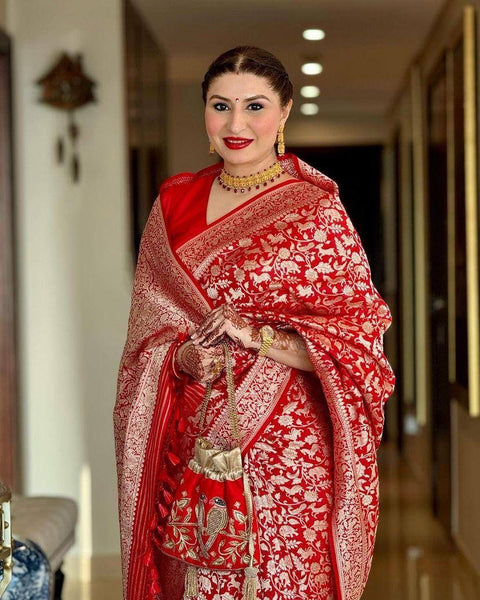 VastraLakshmi Sophisticated Red Soft Silk Saree With Amazing Blouse Piece