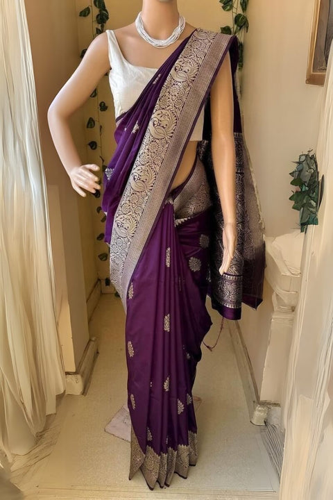 VastraLakshmi Flameboyant Purple Soft Silk Saree With Stunner Blouse Piece