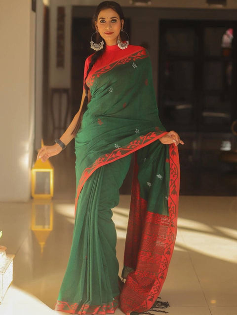 VastraLakshmi Proficient Green Cotton Silk Saree With Gratifying Blouse Piece