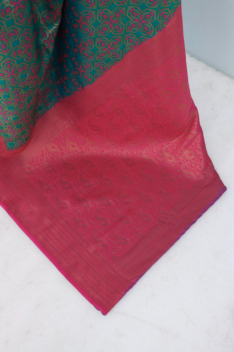 VastraLakshmi Ailurophile Rama Soft Banarasi Silk Saree With Dissemble Blouse Piece