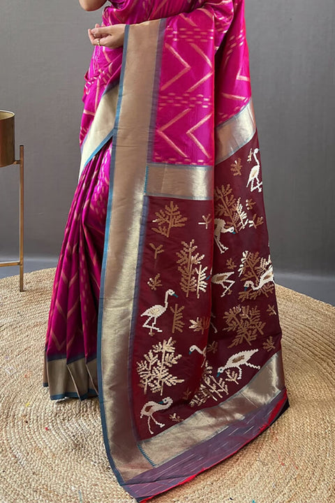 VastraLakshmi Smart Magenta Soft Banarasi Silk Saree With Luminous Blouse Piece