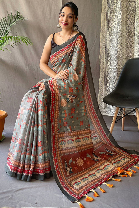 VastraLakshmi Radiant Dark Grey Kalamkari Printed Saree With Entrancing Blouse Piece