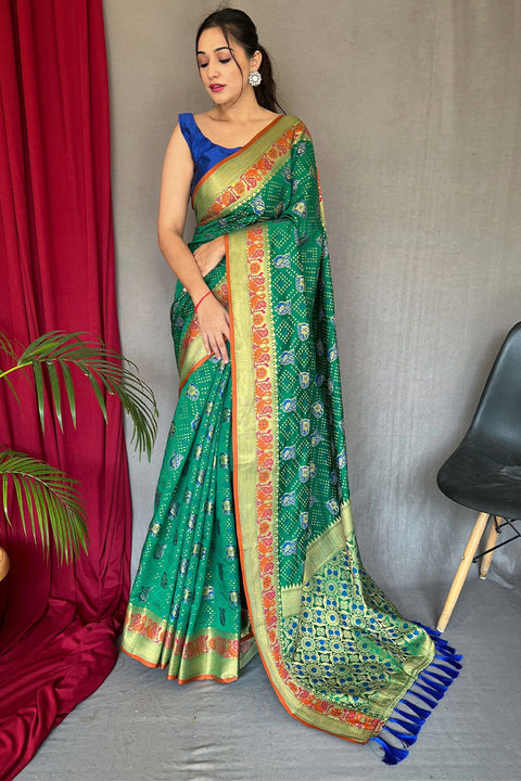 VastraLakshmi Delectable Green Patola Silk Saree with Propinquity Blouse Piece