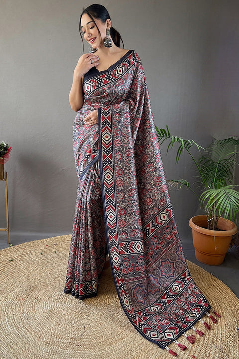 VastraLakshmi Chatoyant Grey Digital Printed Soft Silk Saree With Dissemble Blouse Piece