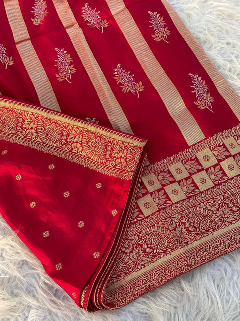 VastraLakshmi Engaging Red Soft Banarasi Silk Saree With Scrumptious Blouse Piece