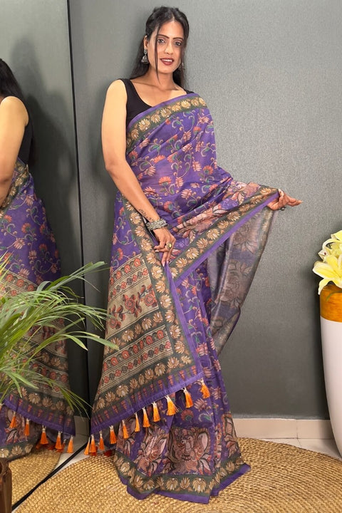 VastraLakshmi Evocative Purple Kalamkari Printed Saree With Lagniappe Blouse Piece